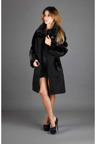 Fur coat in black Persian