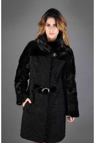 Fur coat in black Persian