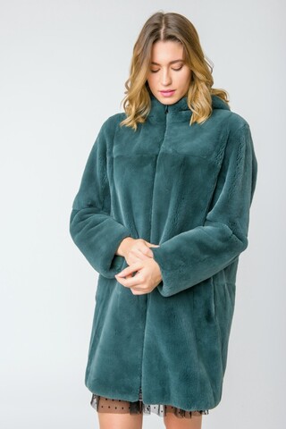 Jacket in eucalyptus green...