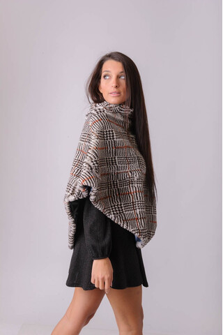 Printed lapin rex fur cape