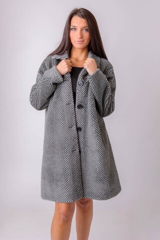 Fur fabric coat gray pie...