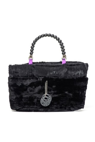 Black bag in mink and lamb...