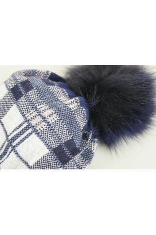 Woolen hat with pompon in...